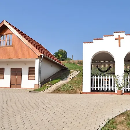Gasthof Berky Kuria