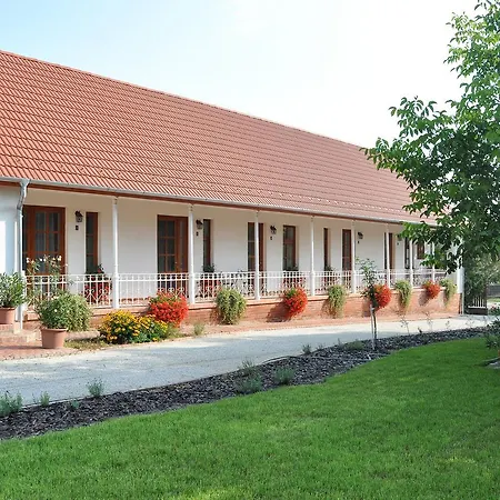 Gasthof Berky Kuria